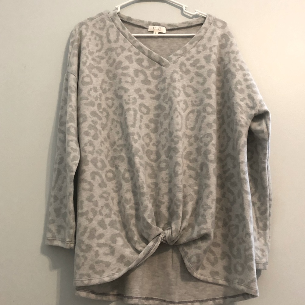 Large Leopard Sweater Top